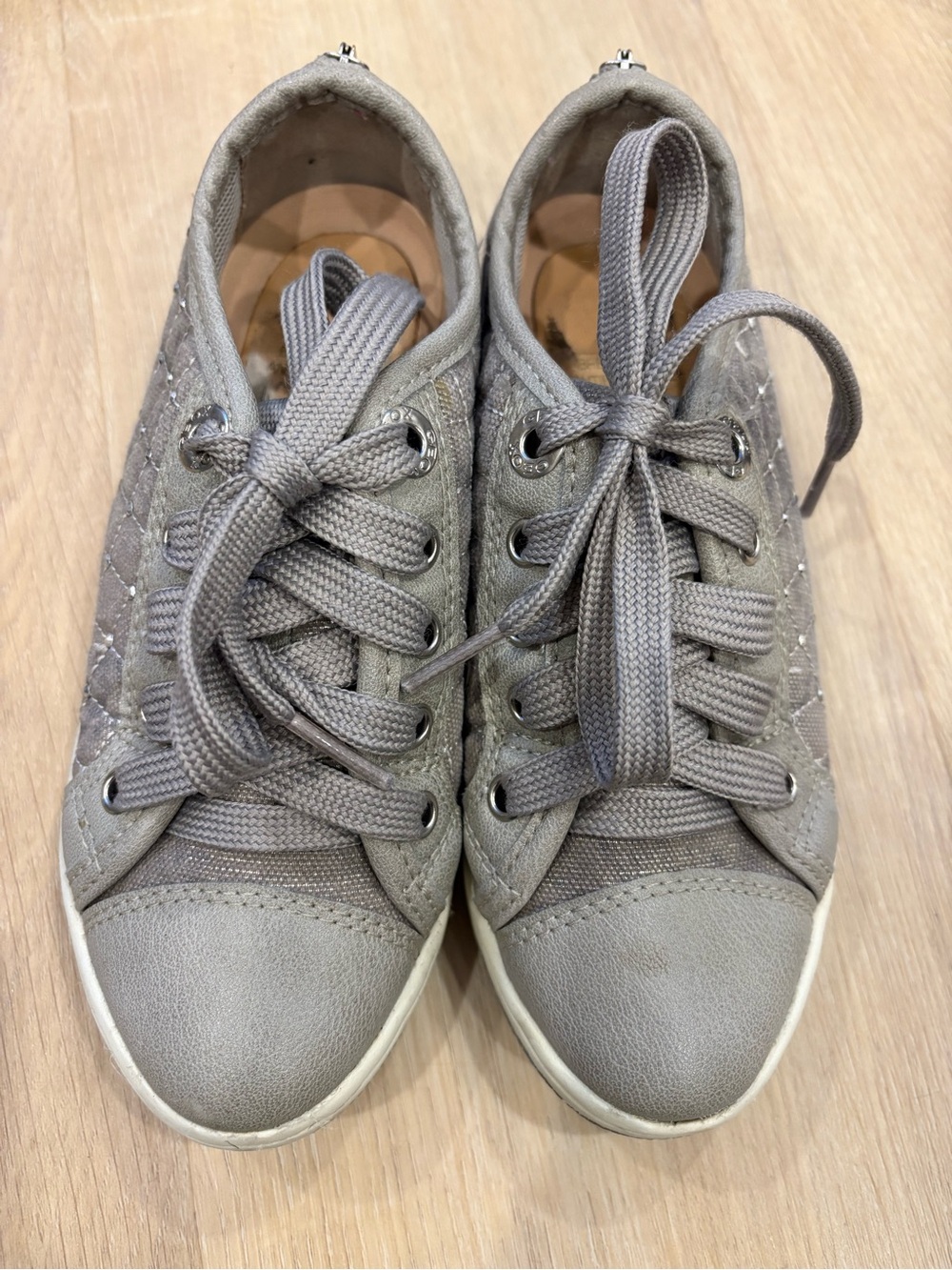 Geox Quilted Lace-Up Kids Sneakers in Light Gray